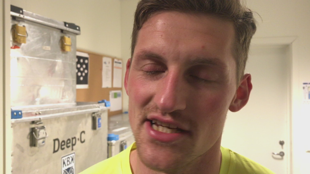 2BA5C938-4E4A-48ED-B074-D14A92D5D873.MOV